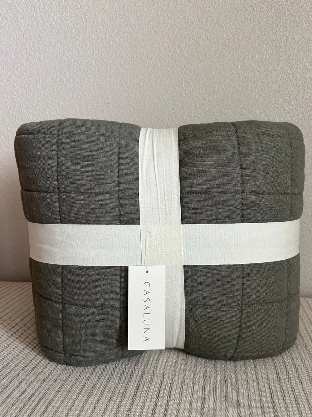 NWT King Heavyweight Linen Blend Quilt Olive Green - Casaluna